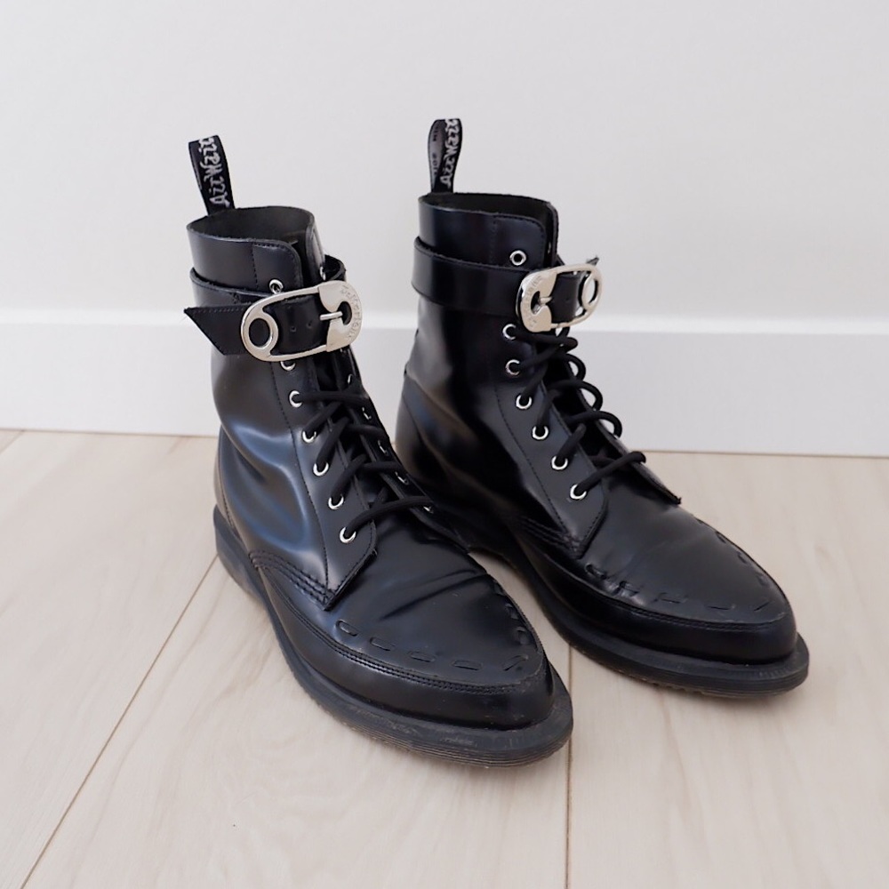 DR. MARTENS GEORDIN BOOTS